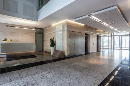 Vrindavan-Vihar lobby